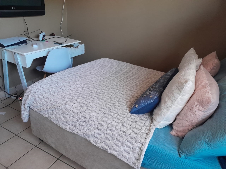 3 Bedroom Property for Sale in Geelhoutpark North West